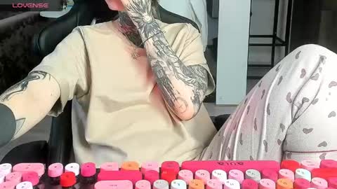 Alice online show from April 17, 7:44 am