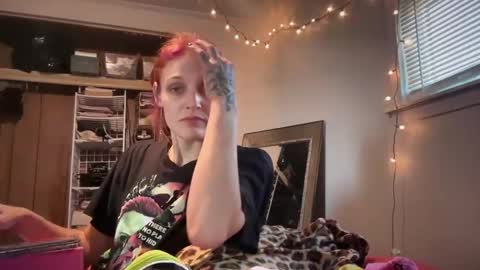 Kac online show from November 2, 2:28 pm