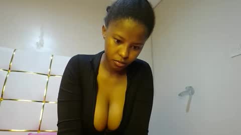 Snapshot of kadime001 chatting on February 25, 4:57 pm kadime online show from February 25, 4:57 pm