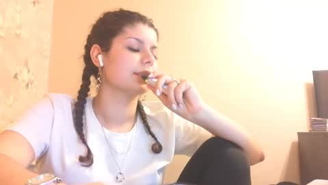 Kaya online show from April 13, 5:39 pm