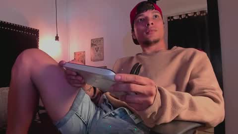 Kael Owens online show from February 9, 8:43 am