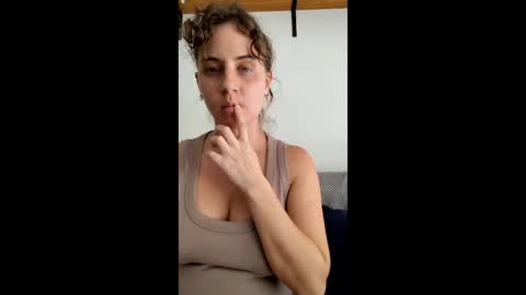 kahumishis online show from February 24, 5:49 pm