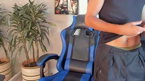 kai_storn online show from April 18, 11:23 am