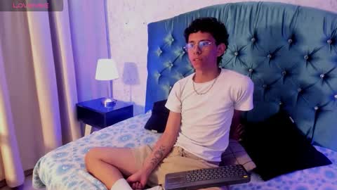 kai online show from February 25, 3:32 am