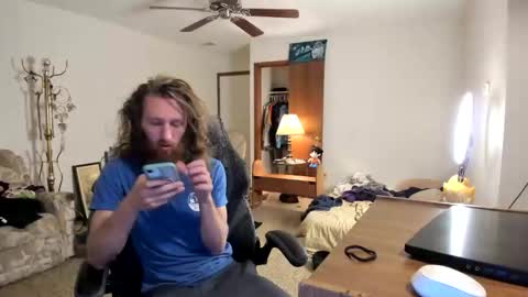 Kaiku77 online show from April 21, 3:35 am