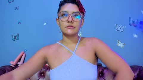 kaira_mosse_ online show from June 6, 12:11 pm