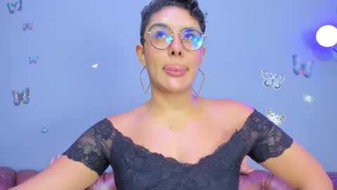 kaira_mosse_ online show from January 10, 11:59 am