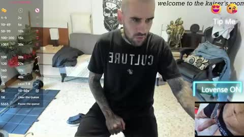 kaiser679 online show from April 24, 7:27 pm