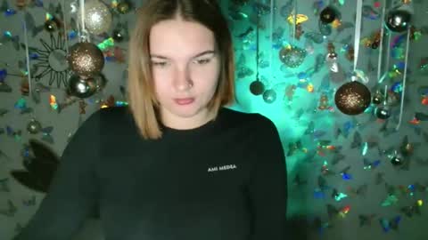 Kaitlin online show from November 17, 6:10 pm