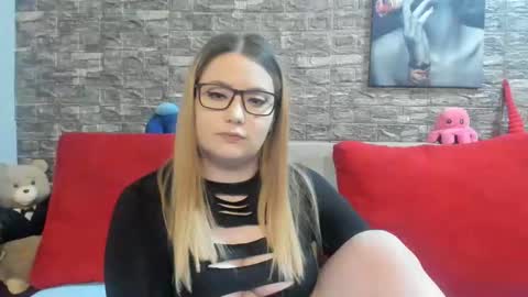 kalindahot online show from February 27, 8:45 pm