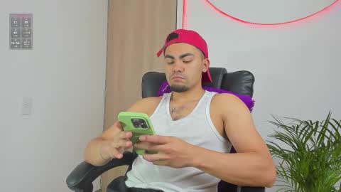 K A L I online show from February 4, 2:21 pm