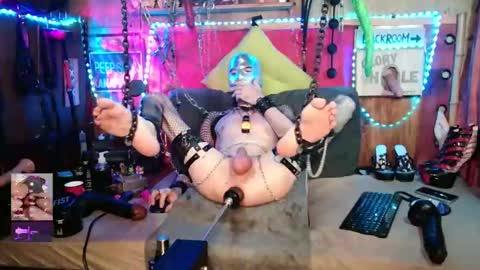 kamafly online show from October 11, 2:00 pm