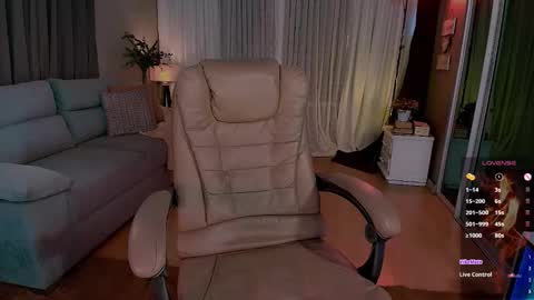 Kami online show from September 13, 7:49 pm