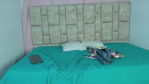 Kamila Cross online show from March 30, 12:05 pm