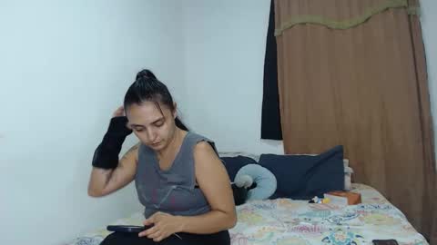 kammy   y   camila online show from May 15, 11:01 pm