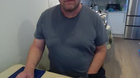 Cam with Me Vixens DM me online show from April 18, 7:40 pm