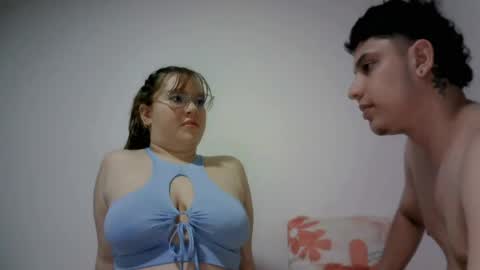 Vanessa and Kevin online show from March 6, 2:54 am