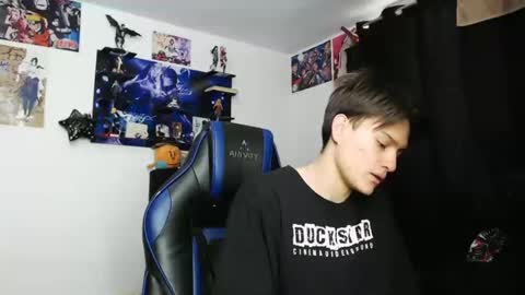 Snapshot of kanekixxxhot chatting on October 20, 1:05 pm andres online show from October 20, 1:05 pm