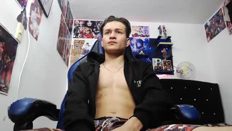 Snapshot of kanekixxxhot chatting on October 1, 12:15 pm andres online show from October 1, 12:15 pm
