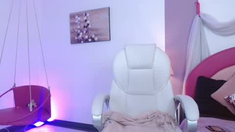 kaoryy_1 online show from April 1, 1:41 pm