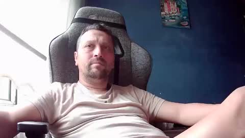 karasimsek54 online show from April 18, 8:27 am