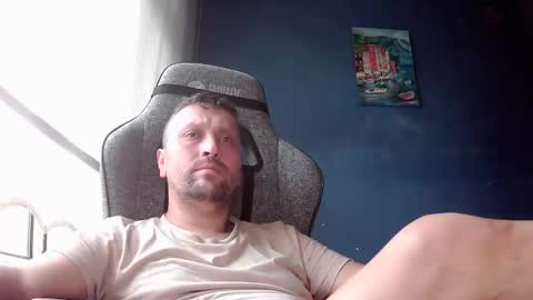 karasimsek54 online show from April 2, 3:41 pm