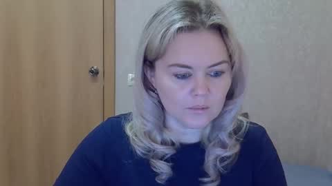 karennelsonx online show from March 19, 10:43 am