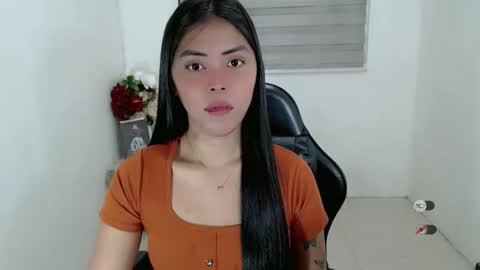 Snapshot of karina_fuckdoll chatting on September 11, 10:00 pm I AM BELLE online show from September 11, 10:00 pm