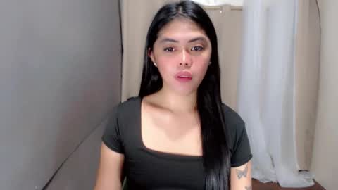 I AM BELLE online show from June 4, 6:14 pm