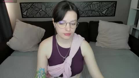 Snapshot of karina_kelly chatting on September 27, 1:36 am karina online show from September 27, 1:36 am