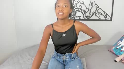 Snapshot of karina_lopez7 chatting on September 29, 6:18 pm karina_lopez7 online show from September 29, 6:18 pm