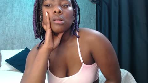 Im Karina online show from April 1, 1:41 pm