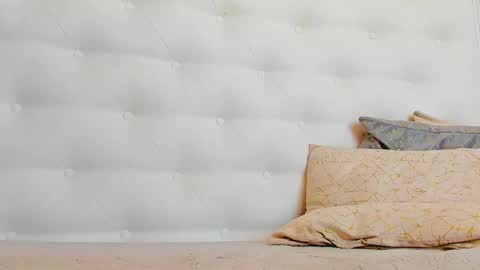 KARISSIA online show from October 17, 6:39 am