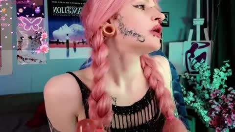 karkadeshk online show from April 21, 5:20 pm