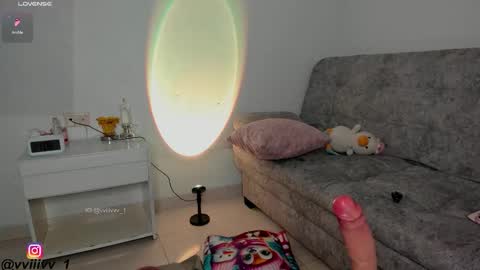 Ill be on at sunday see u Lynn  Could u help me to reach 100 Thmbs upp plssss   Independent girl 3 online show from February 13, 4:05 am