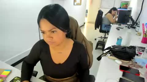 karla_cg online show from June 11, 4:27 pm