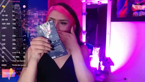 karla online show from April 21, 8:43 am