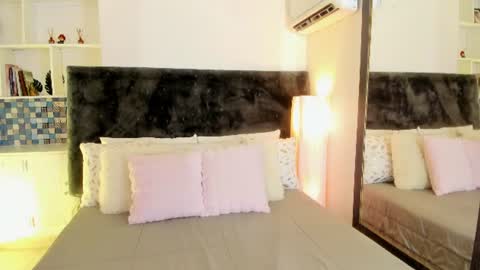 Karla Gonzaless online show from July 14, 6:46 pm