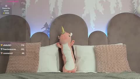 KarlaBart online show from March 9, 8:40 am