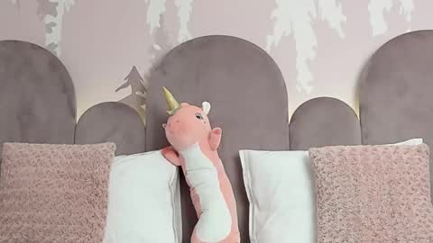 KarlaBart online show from March 10, 8:39 am