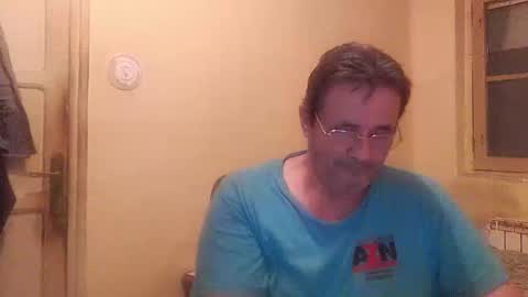 Snapshot of karlpal chatting on October 20, 6:13 pm karlpal online show from October 20, 6:13 pm