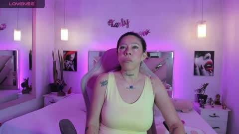 Karly Moonns online show from July 1, 10:40 pm