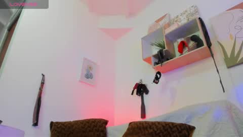 Karol online show from December 18, 7:09 pm