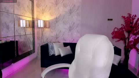 karol_priston online show from June 4, 3:12 am