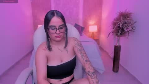 karol_priston online show from April 21, 3:13 am