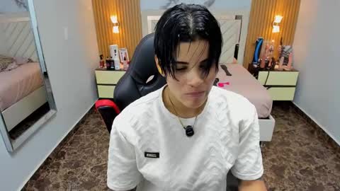 Karol and Luna online show from January 6, 7:18 pm