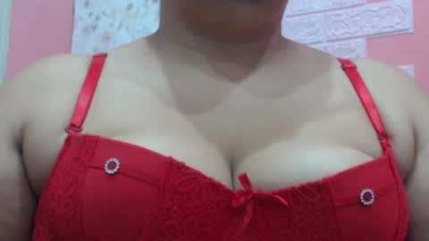 karolbb21 online show from March 9, 1:05 pm