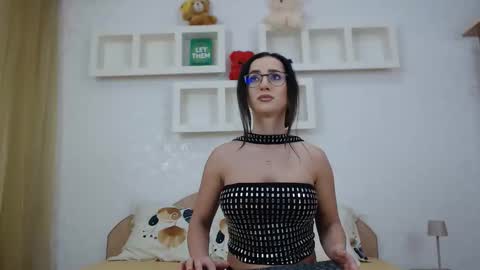 KarolDolly online show from April 13, 2:43 pm