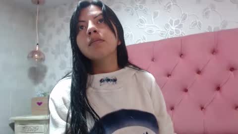 Isa online show from December 1, 10:41 pm