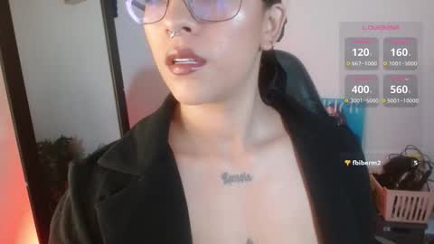 Snapshot of karolinna_xxx chatting on October 16, 2:17 pm Caro online show from October 16, 2:17 pm